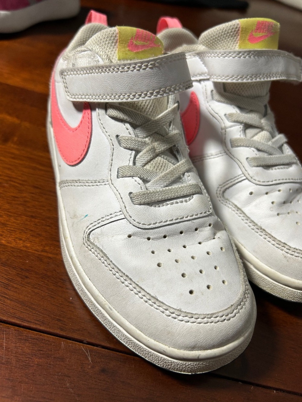 Nike Court Borough Low 2 Kids Sneakers Size 3Y White Pink Sunset Pulse